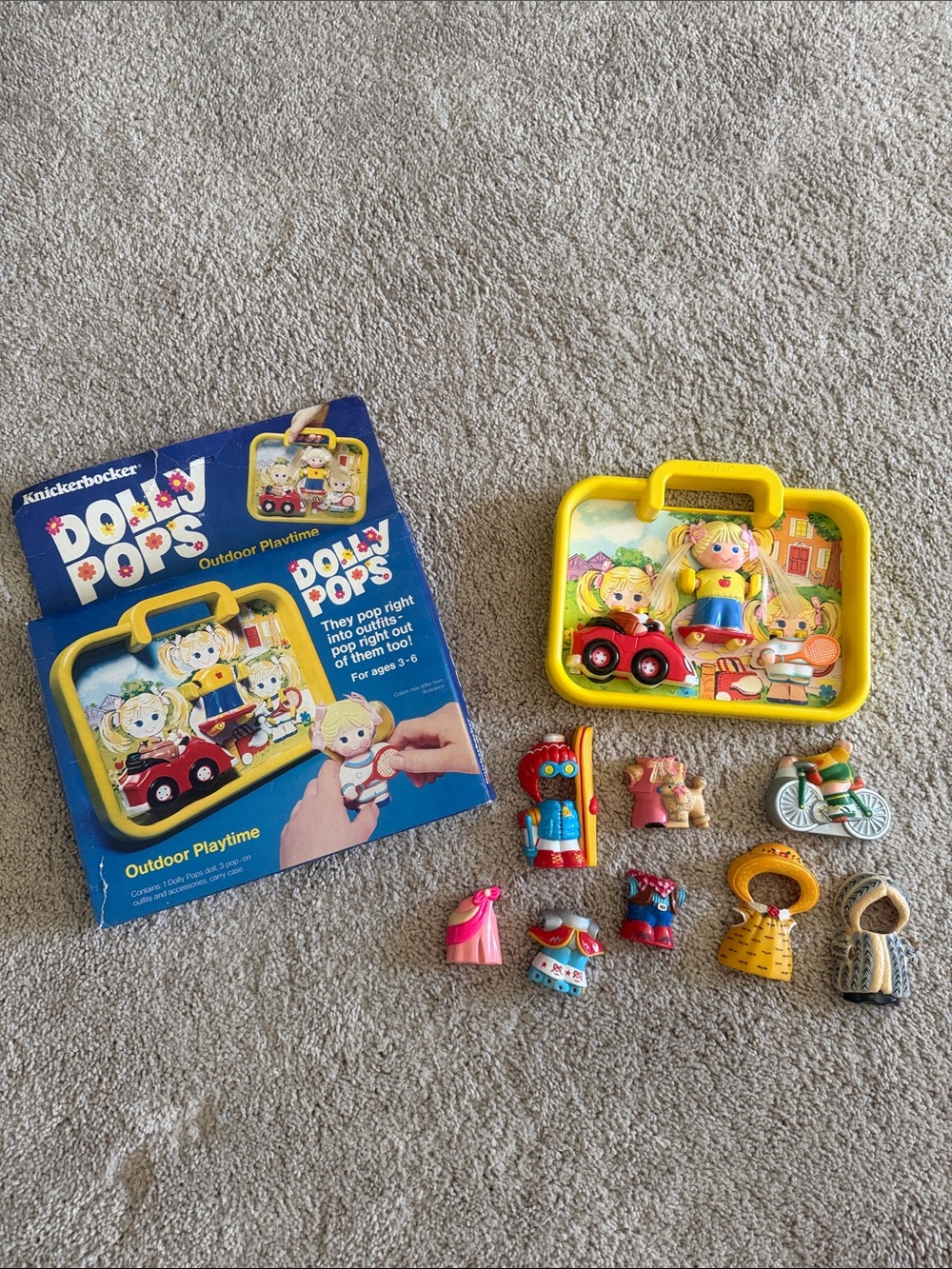 Vintage Dolly Pops Playset with Removable Figures